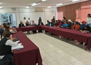Autoridades del sector ambiental federal se reúnen en Hermosillo con comunidades afectadas por derrame en el río Sonora