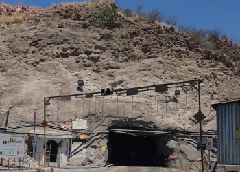 Canadienses se llevan riqueza de México por casi nada. Y todavía regatean impuestos