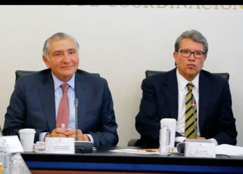 Pelea en la 4T: Ricardo Monreal y Adán Augusto chocan por presupuesto al Senado