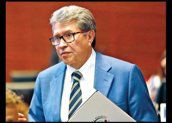 Van tras los salarios en INE, Banxico, CNDH… Morena alista una iniciativa