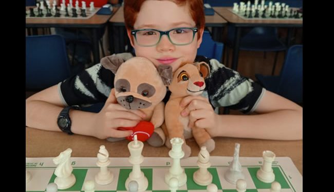 Nico, “El niño genio del ajedrez”, es colombiano y tiene el sueño de ser campeón de Latinoamérica