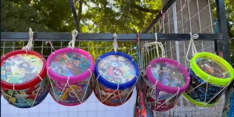 Juguetes tradicionales mantienen viva la nostalgia de los adultos en Sonora