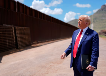 Trump no quiere que fragmentos de su muro fronterizo se vendan como chatarra