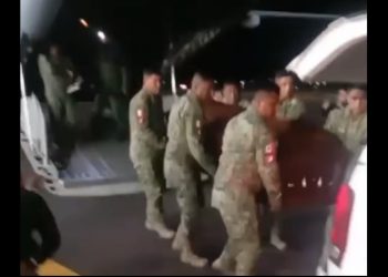 Llega a Guaymas el cuerpo del agente federal Halexy Guadalupe victimado en el Estado de Sinaloa