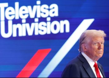 TelevisaUnivision impulsó a Trump con cambio de línea editorial y preguntas ‘suaves’: WSJ