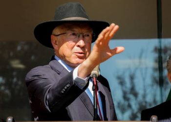 Viene una sacudida para México con la llegada de Donald Trump: Embajador Ken Salazar