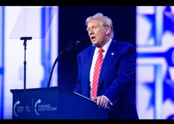 Trump promete “poner fin a locura transgénero” a partir del primer día de su gobierno; afirma que sólo habrá dos géneros