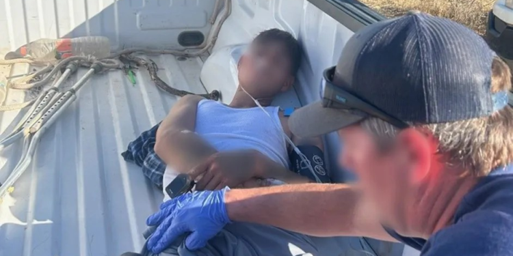 Patrulla fronteriza de Arizona rescata a dos migrantes heridos de bala en Sonora