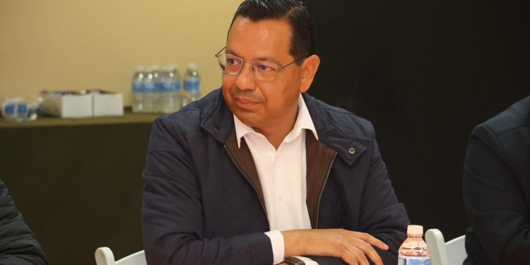 En un ejercicio de responsabilidad y compromiso, el Secretario General de la Sección 54 del SNTE, Profr. Javier Ceballos, presidió una importante reunión de trabajo centrada en las emblemáticas instituciones de servicio que representan el legado de casi 65 años de historia sindical.