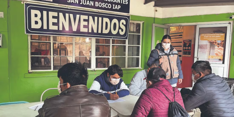 Inician deportaciones masivas; recibe Nogales más de 200 personas