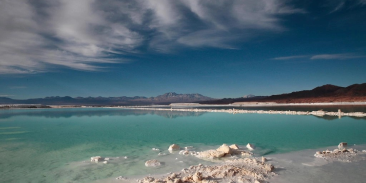 China, al segundo lugar global en reservas de litio