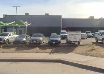 Joven Amenaza a Guardias de Supermercados con Réplica de Arma de Fuego en Hermosillo