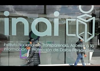 Extorsión en el INAI: boletos para el Mundial a cambio de reducir multas