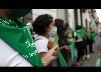 Corte tumba artículos que criminalizan el aborto en Chihuahua