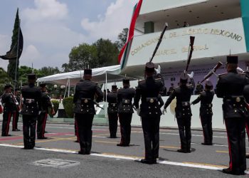 Gobierno de Sheinbaum inicia 2025 con adjudicaciones directas