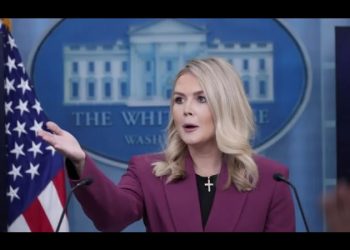 Aranceles de 25 por ciento a México a partir del sábado, confirma la vocera de Trump