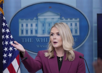 Aranceles de 25 por ciento a México a partir del sábado, confirma la vocera de Trump