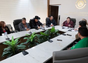 Encabeza diputada Vicky Espinoza segunda reunión con inconformes del paso a desnivel Solidaridad-Colosio.