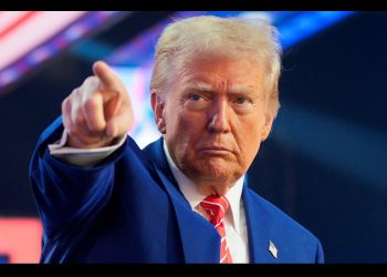 Trump lanza ‘criptomoneda meme’ que logra valoración de miles de millones