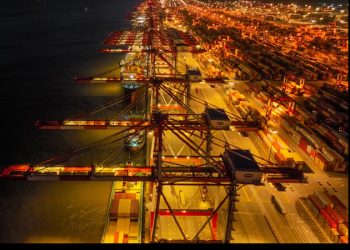 Trump aún no es presidente, pero la guerra comercial ha empezado: las empresas de todo el mundo se preparan para los aranceles que vienen