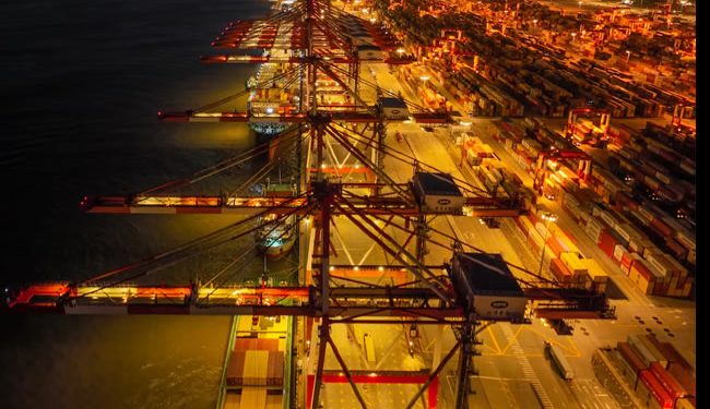 Trump aún no es presidente, pero la guerra comercial ha empezado: las empresas de todo el mundo se preparan para los aranceles que vienen