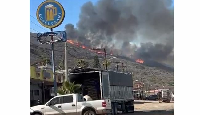 Alarman a la población incendios forestales activos en Ensenada Baja California