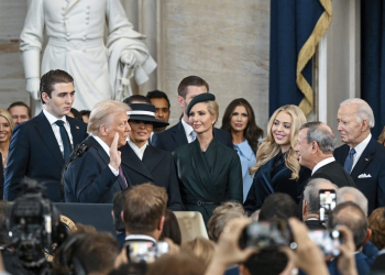 Comienza la segunda Administración de Trump: se prevén cambios migratorios y, en Arizona, hay rechazo de organizaciones comunitarias