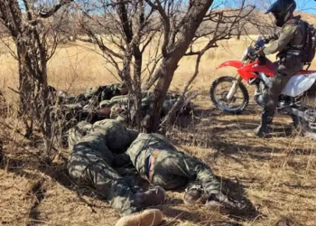 En Nogales: Detienen a 10 migrantes tras cruzar la frontera