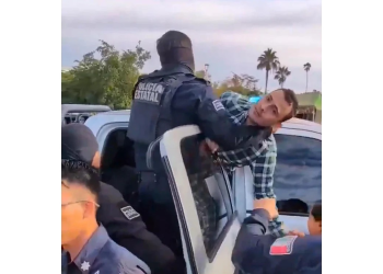 Tras una protesta, policía de Sonora detiene a dos familiares de una persona desaparecida