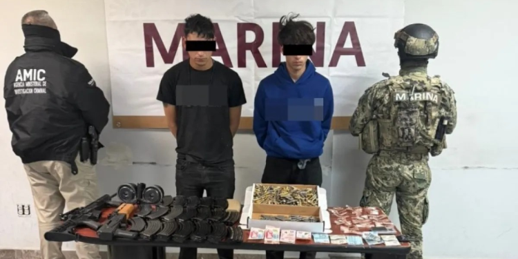 Arrestan a dos hombres por posesión de armas y drogas en San Luis Río Colorado