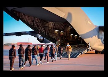 México negó el acceso de avión militar de EEUU con migrantes deportados, según NBC