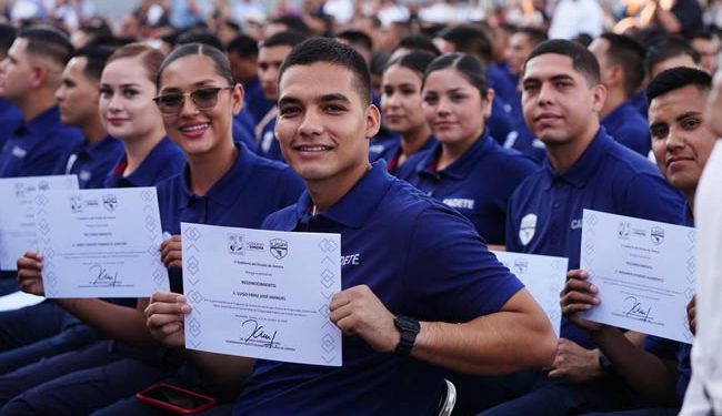 Durazo impulsa nueva generación de policías de élite con USP