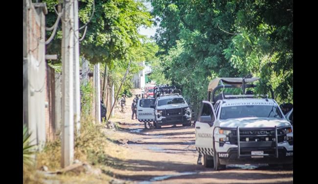 Policías ministeriales abaten a ocho presuntos sicarios