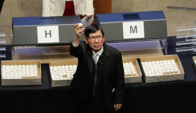 Retrasos, confusión y errores en la tómbola de aspirantes a la elección judicial