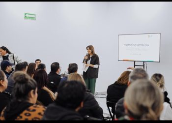 Promueve Patty Ruibal la atención de la salud mental en familias hermosillenses