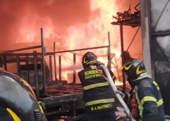 Se incendia autobús de pasajeros en Sonora; se dirigían a Culiacán