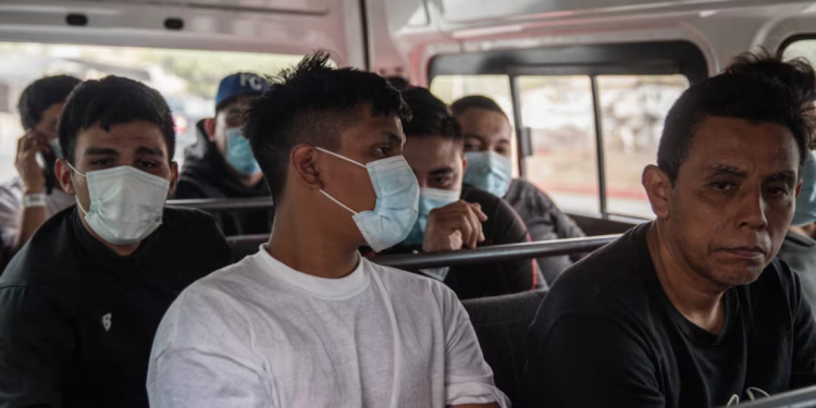 Ssa de Sonora atiende a migrantes deportados