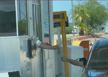 Asaltan a dos cazadores de EU en carretera de Caborca, Sonora; les quitan sus armas
