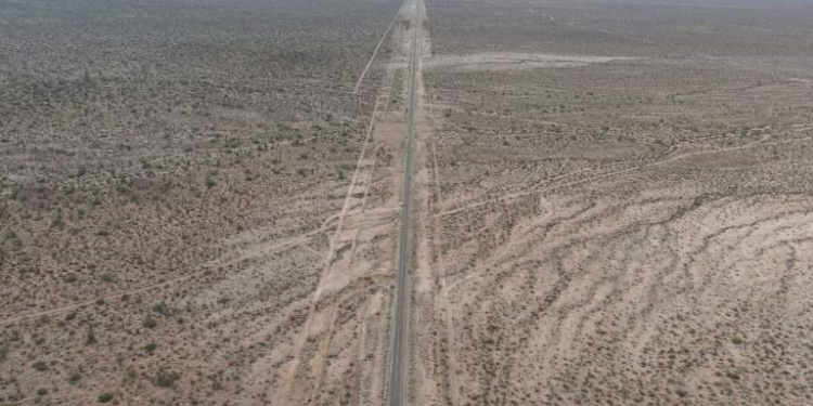 Deshidratado y abandonado: el fatal error de un GPS que mató a un chofer en el desierto