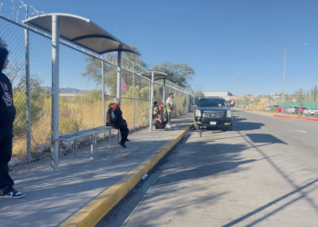 Instala Ayuntamiento de Nogales, paradas para el transporte público