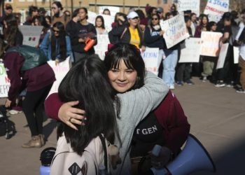 En Arizona: crece la preocupación de los migrantes por el temor a las redadas del ICE y las deportaciones