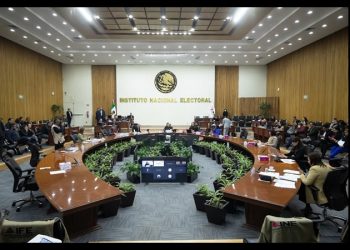 Blinda el INE honorarios y prestaciones de su personal
