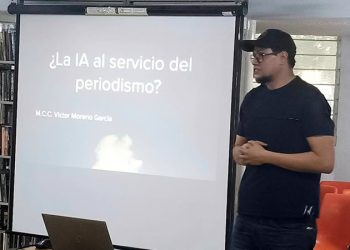 Capacitan a periodistas en el uso y aprovechamiento de la IA