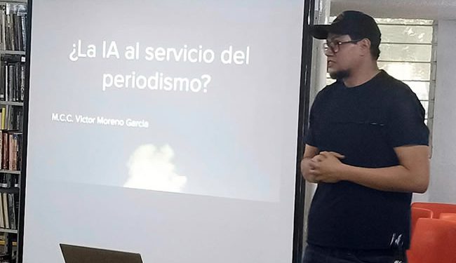 Capacitan a periodistas en el uso y aprovechamiento de la IA