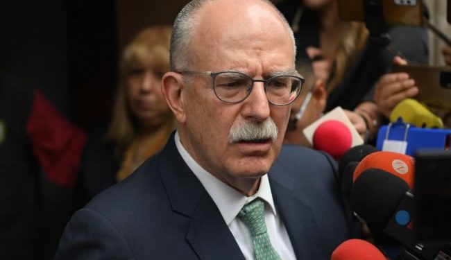 Los Puros acusan a Julio Berdegué de trabajar para Monsanto en favor de los transgénicos