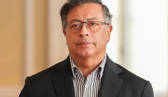 Petro deja a su Gobierno en pausa