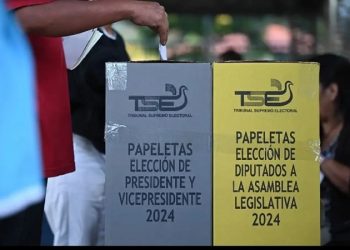 Parlamento de El Salvador anula financiamiento estatal a partidos políticos