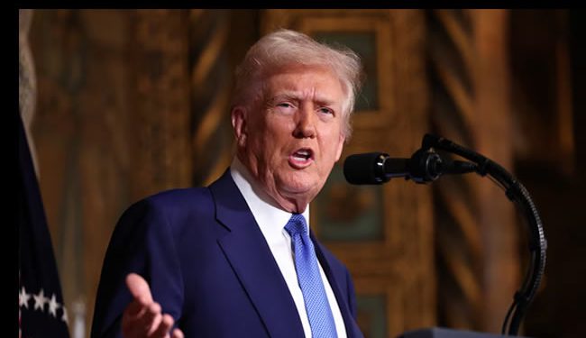 Trump afirma que impondrá aranceles de alrededor del 25% a los coches desde abril