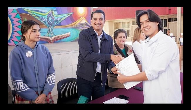 Entrega CECYTE Sonora títulos a egresados de diferentes generaciones