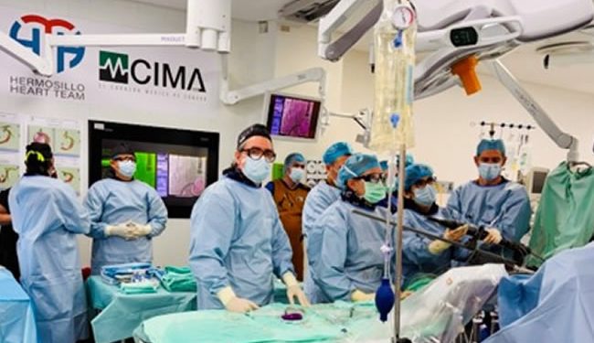 Realizan en el Hospital CIMA la primera cirugía en el mundo vía cateterismo para reparar una válvula mitral deficiente